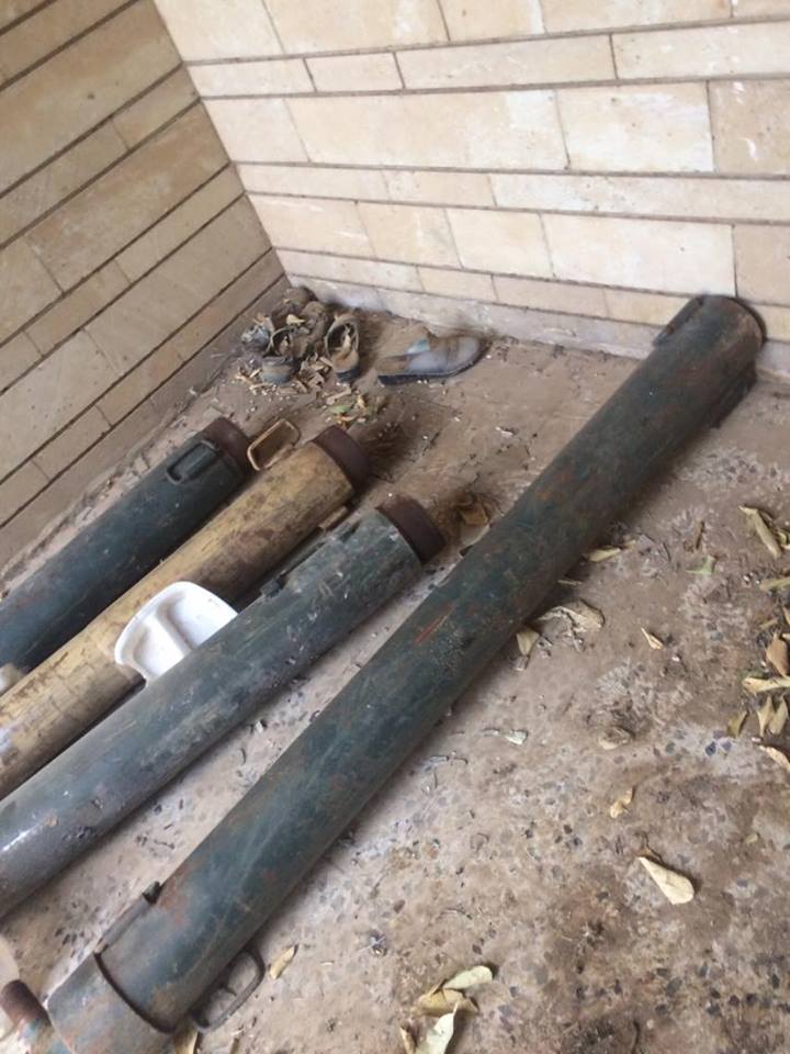 به‌ وێنه‌.. له‌ كارگه‌يه‌كى درووستكردنى چه‌كى داعشدا قوتوى بيره‌ و وێسكى دۆزرايه‌وه‌